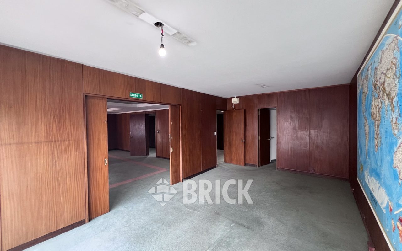 BELGRANO, AV. al 1300 Piso 9 8