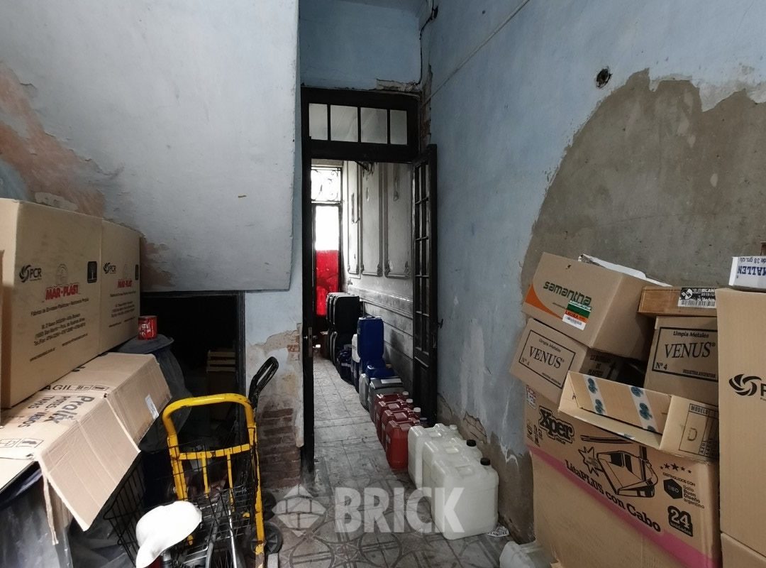 ALVAREZ THOMAS, AV. al 700 12