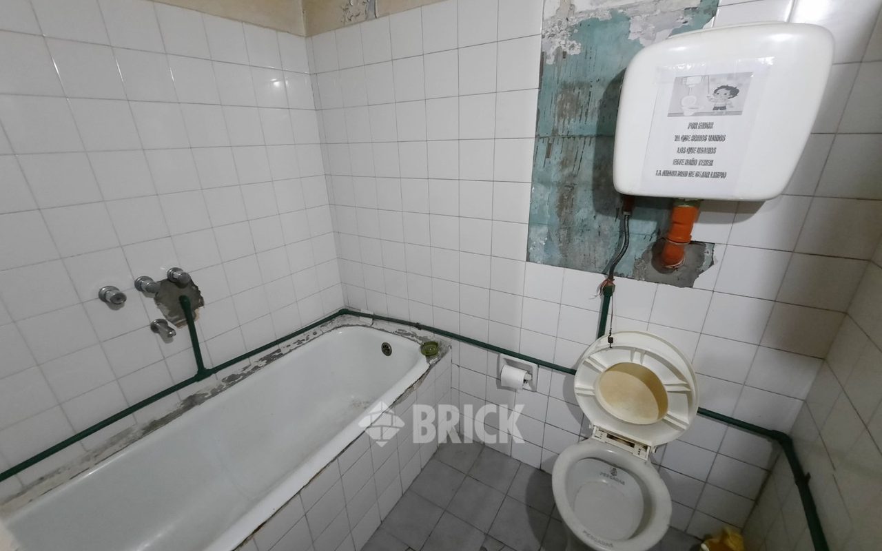 ALVAREZ THOMAS, AV. al 700 16