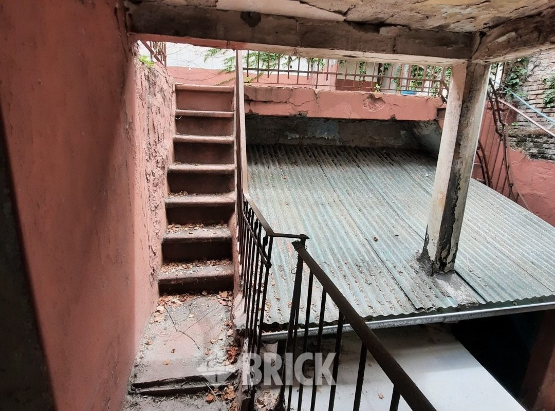 ALVAREZ THOMAS, AV. al 700 28