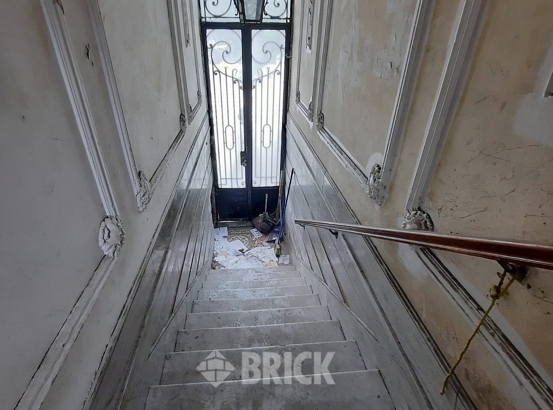 ALVAREZ THOMAS, AV. al 700 33