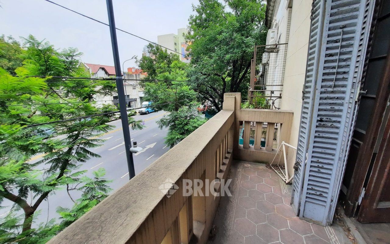 ALVAREZ THOMAS, AV. al 700 39