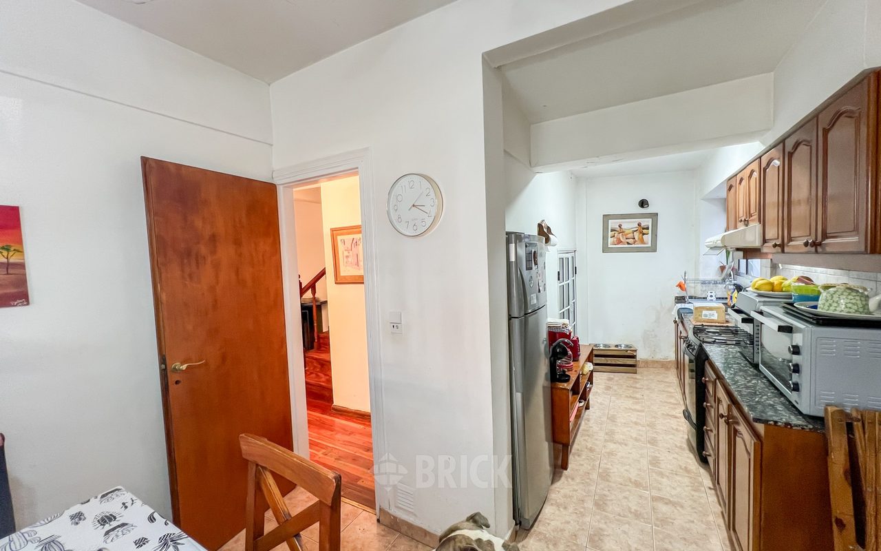 DOBLAS al 1700 Piso PB 6