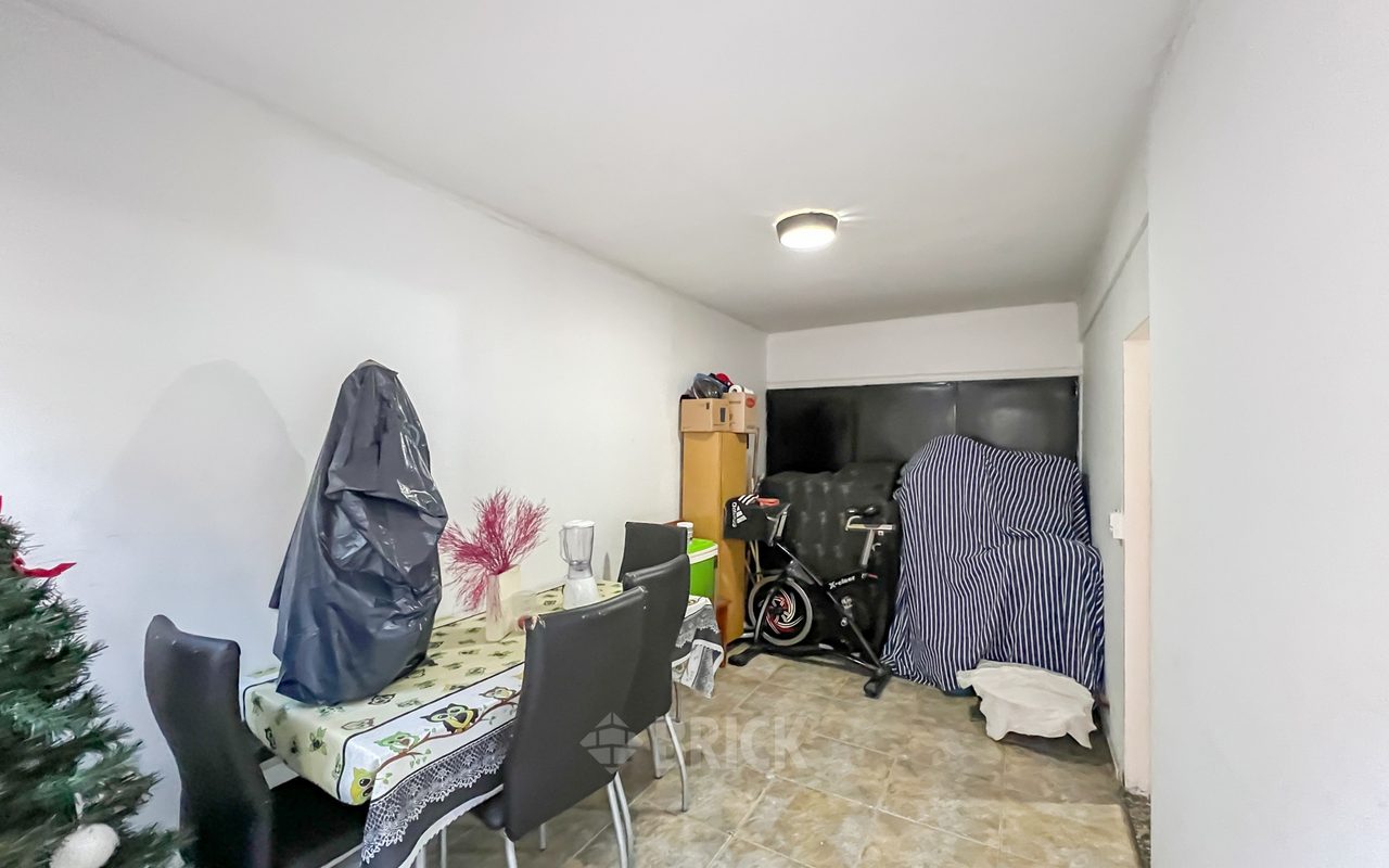 DOBLAS al 1700 Piso PB 9