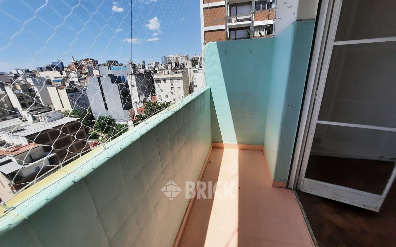 RIVADAVIA, AV. al 2100 Piso 10 10