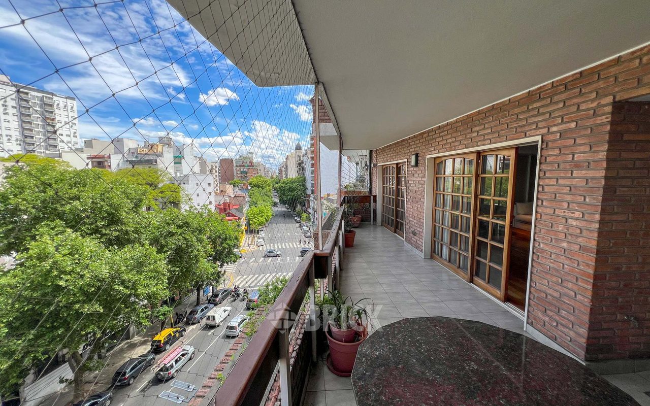 ALBERDI, JUAN B., AV. al 1000 Piso 6 10