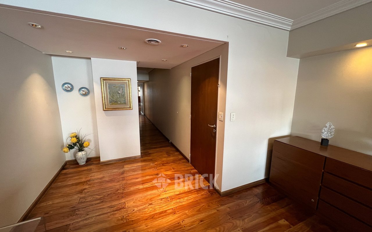 ALBERDI, JUAN B., AV. al 1000 Piso 6 13