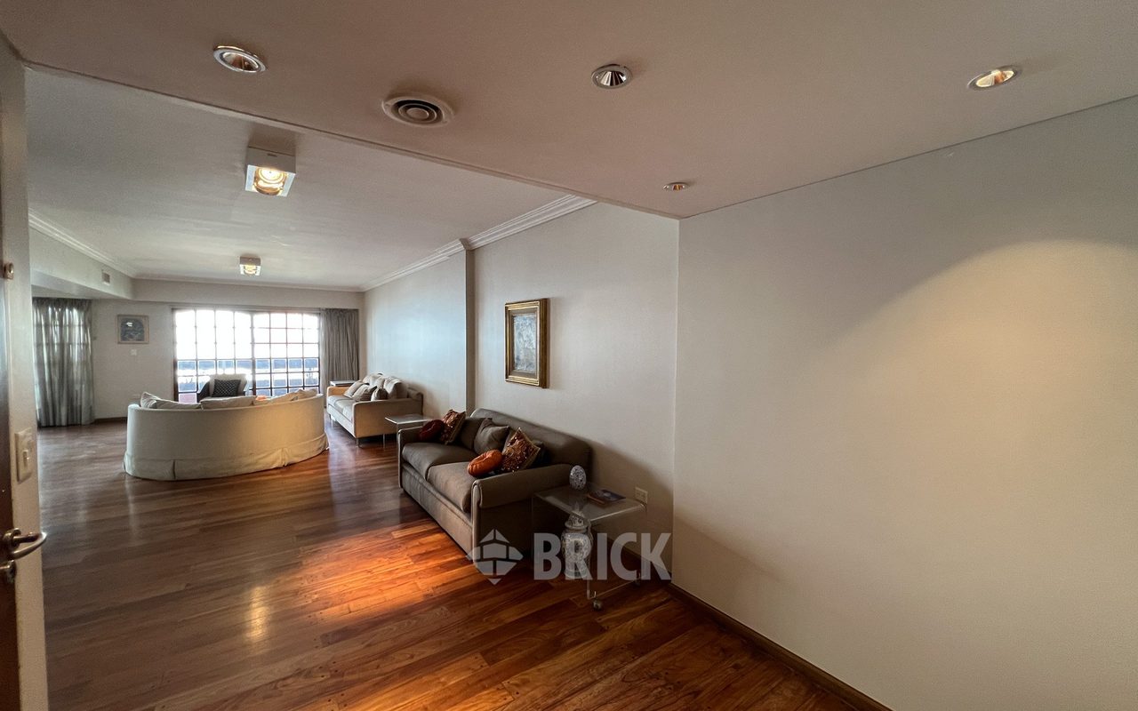 ALBERDI, JUAN B., AV. al 1000 Piso 6 14