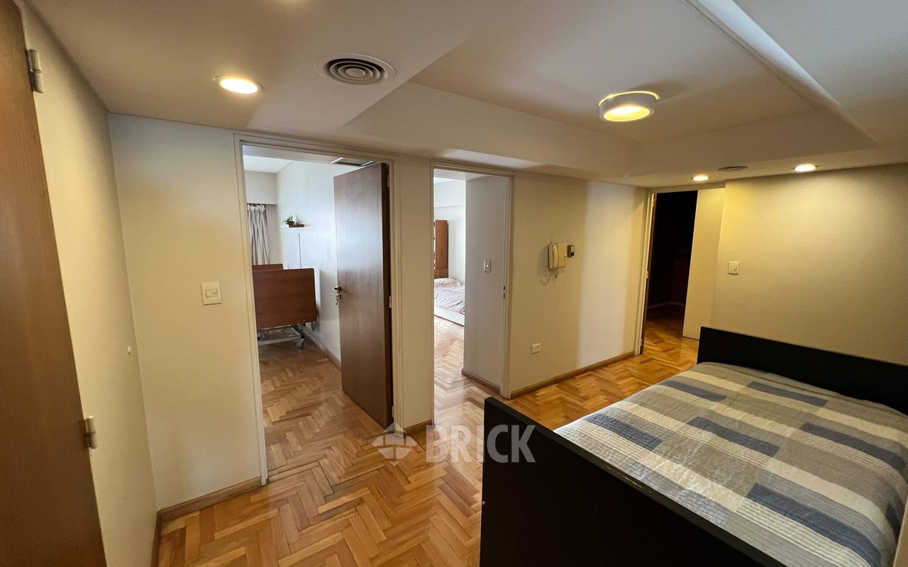 ALBERDI, JUAN B., AV. al 1000 Piso 6 19