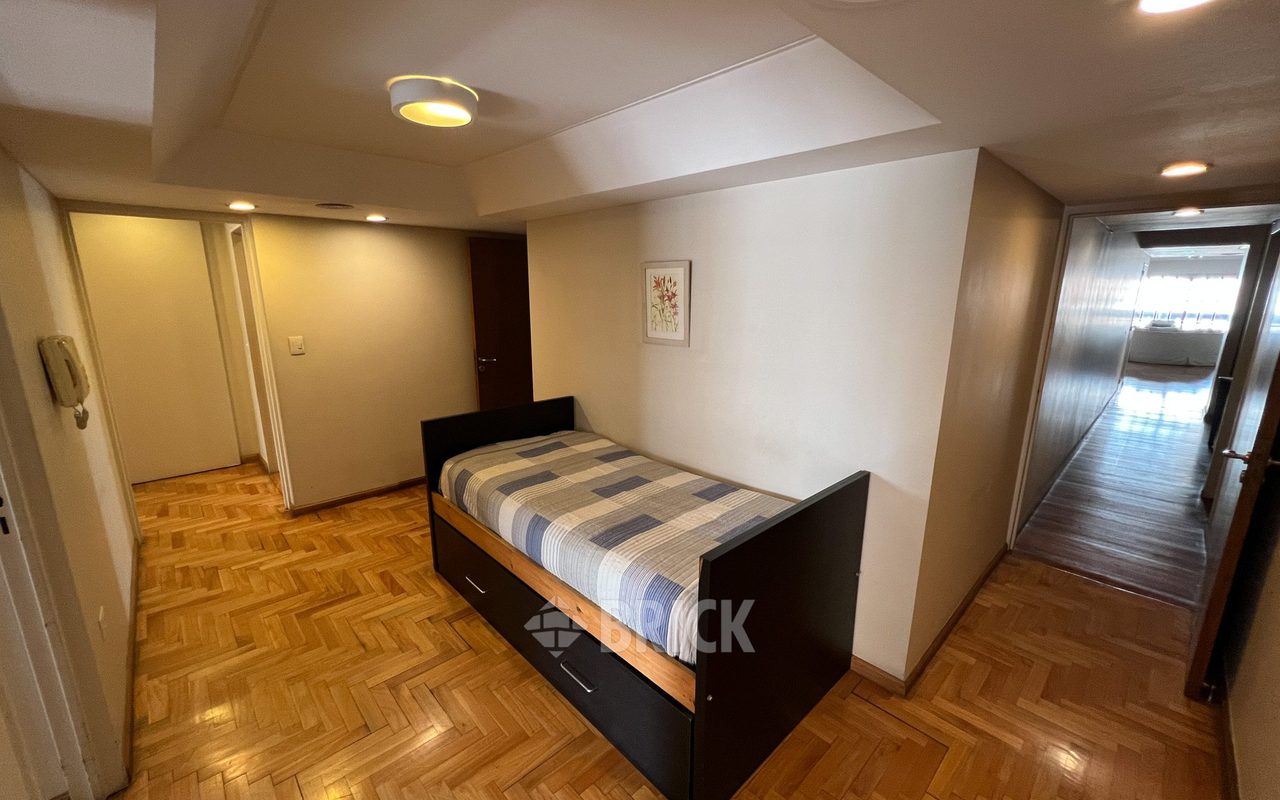 ALBERDI, JUAN B., AV. al 1000 Piso 6 20