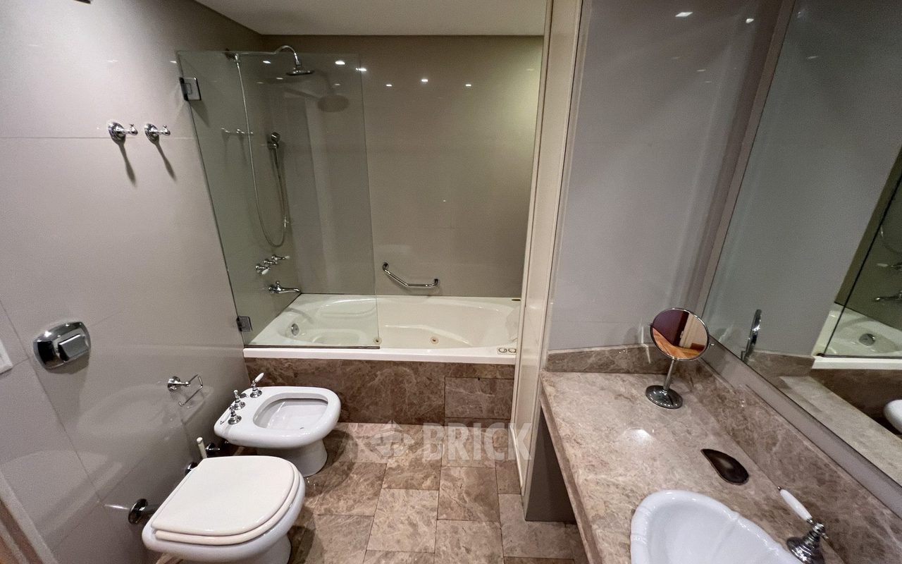 ALBERDI, JUAN B., AV. al 1000 Piso 6 31