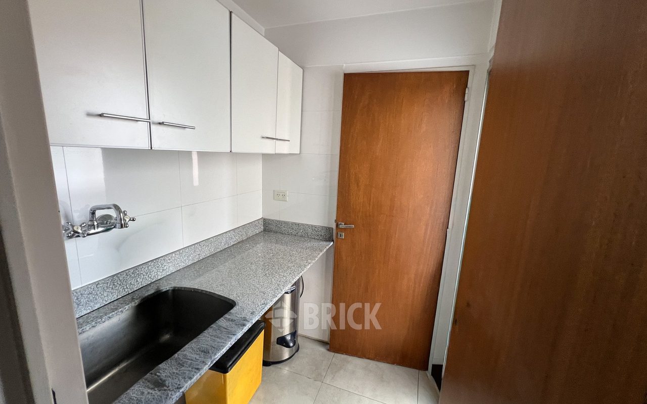 ALBERDI, JUAN B., AV. al 1000 Piso 6 38