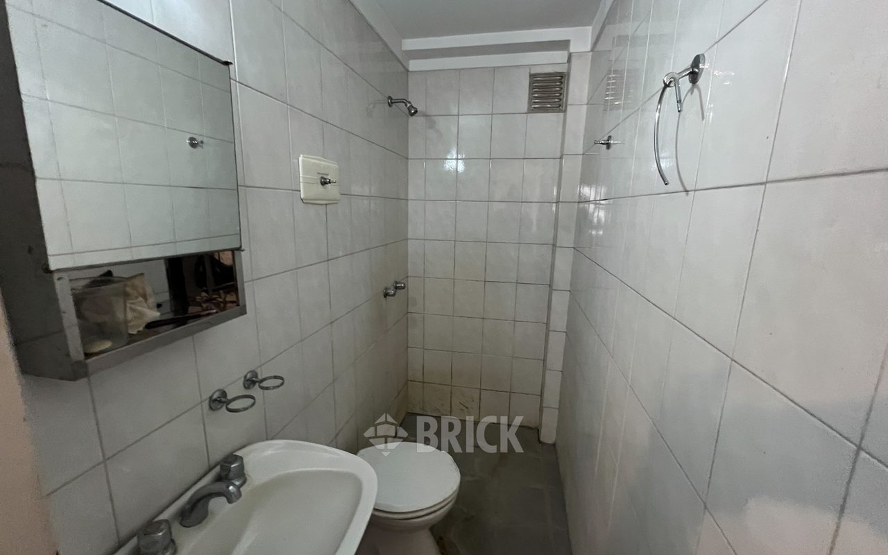 ALBERDI, JUAN B., AV. al 1000 Piso 6 41