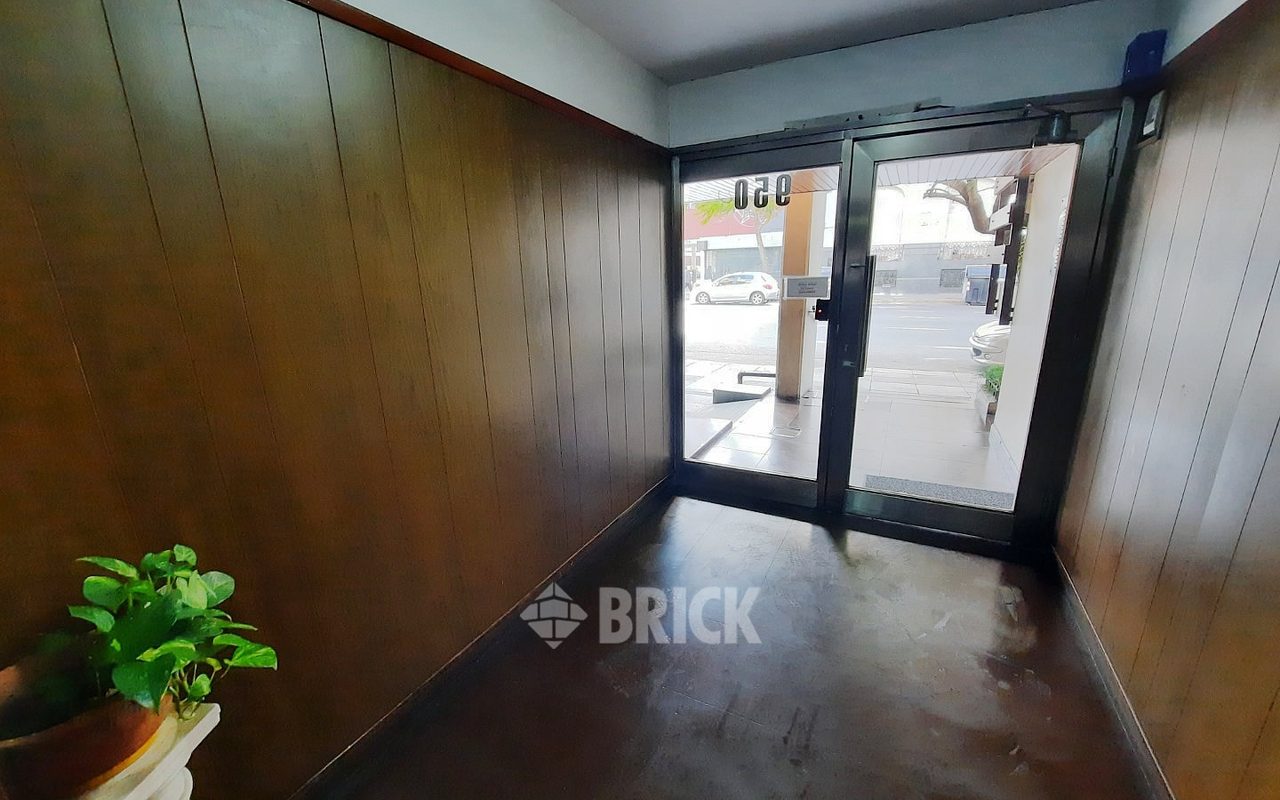 INDEPENDENCIA, AV. al 900 Piso 5 15