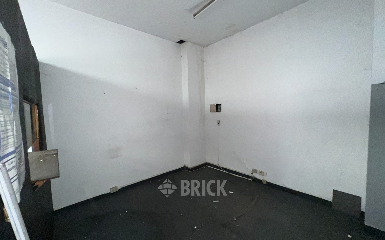 SANTA FE, AV. al 2400 Piso 1 Loc. 83 3