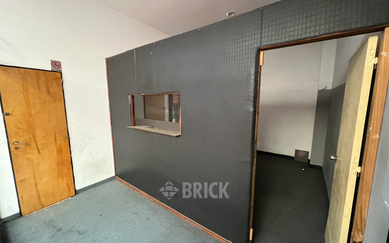 SANTA FE, AV. al 2400 Piso 1 Loc. 83 4