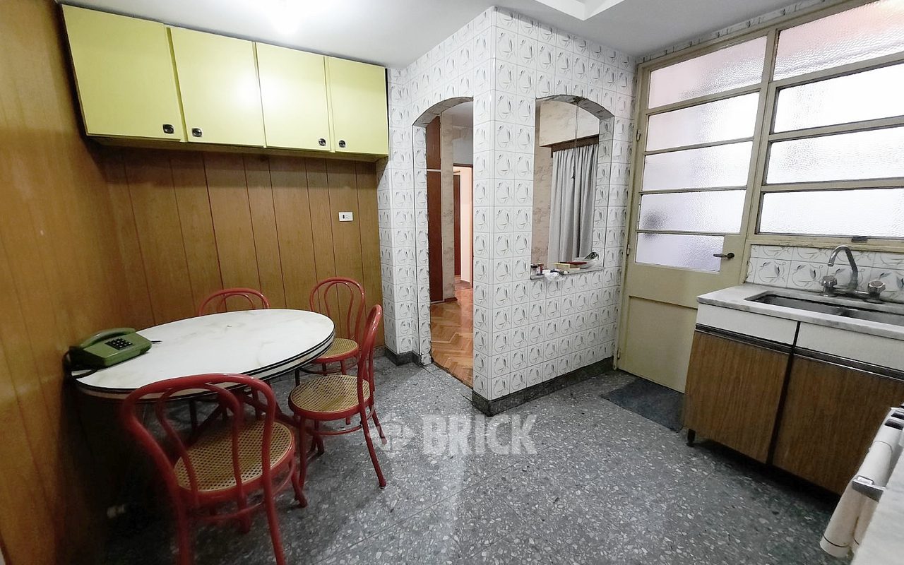 LACROZE, FEDERICO, AV. al 3700 Piso 2 20