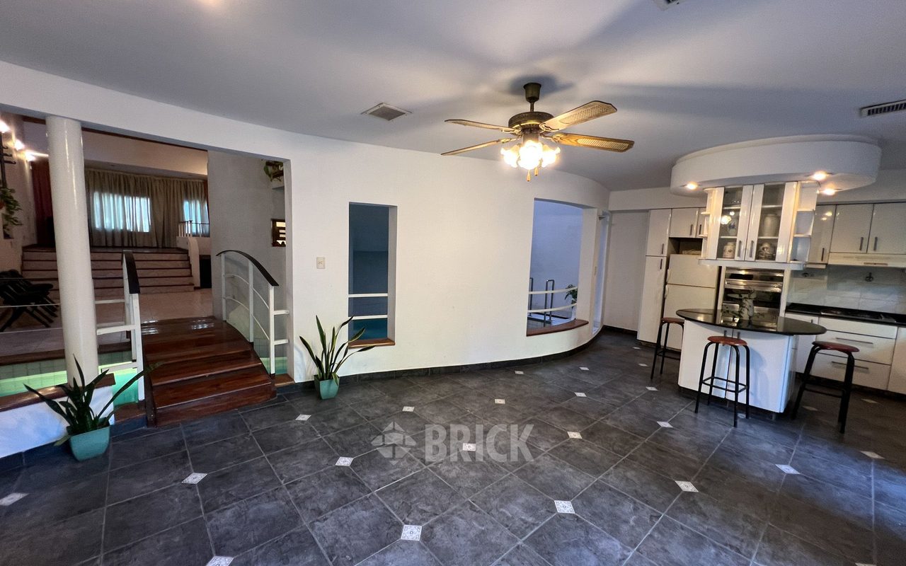 COCHABAMBA al 2700 10