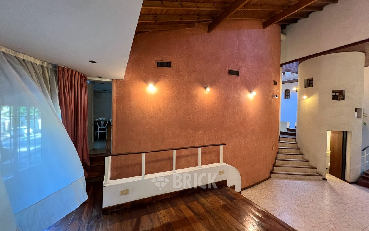 COCHABAMBA al 2700 5