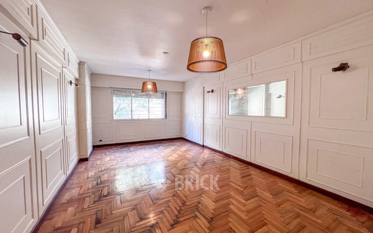 ZABALA al 2400 Piso 1 1