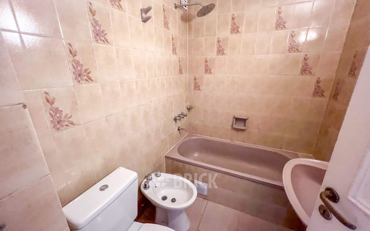 ZABALA al 2400 Piso 1 8