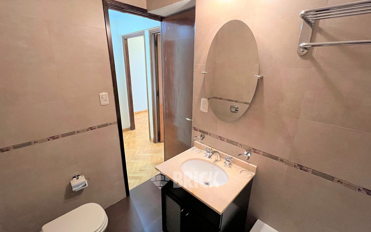 ACOYTE, AV. al 100 Piso 3 17