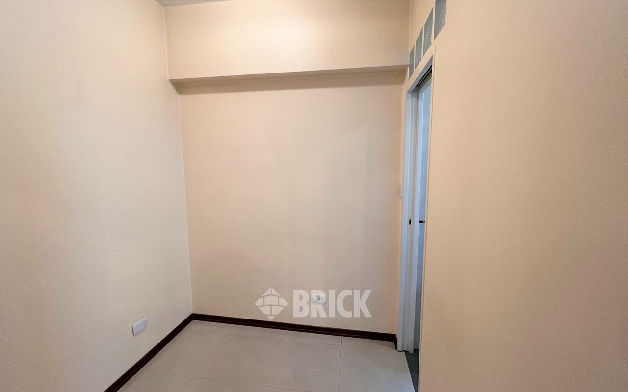 ACOYTE, AV. al 100 Piso 3 22