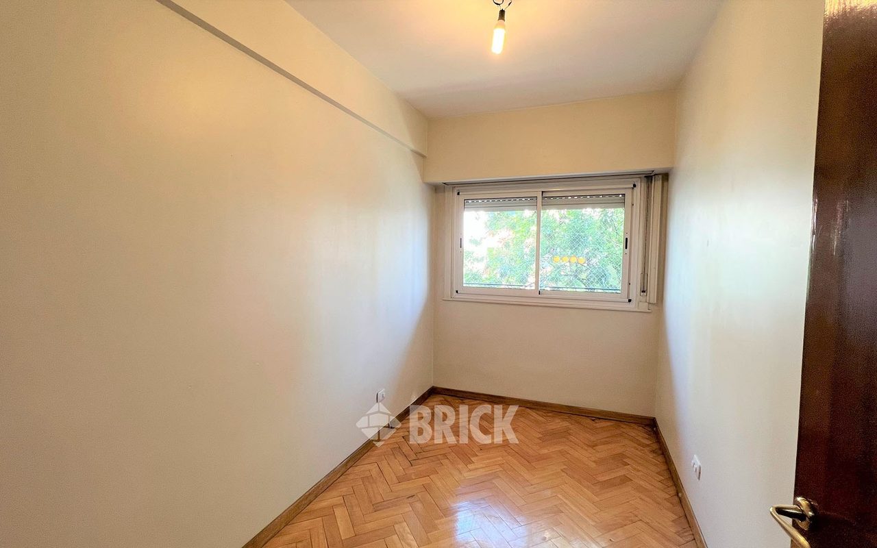 ACOYTE, AV. al 100 Piso 3 7