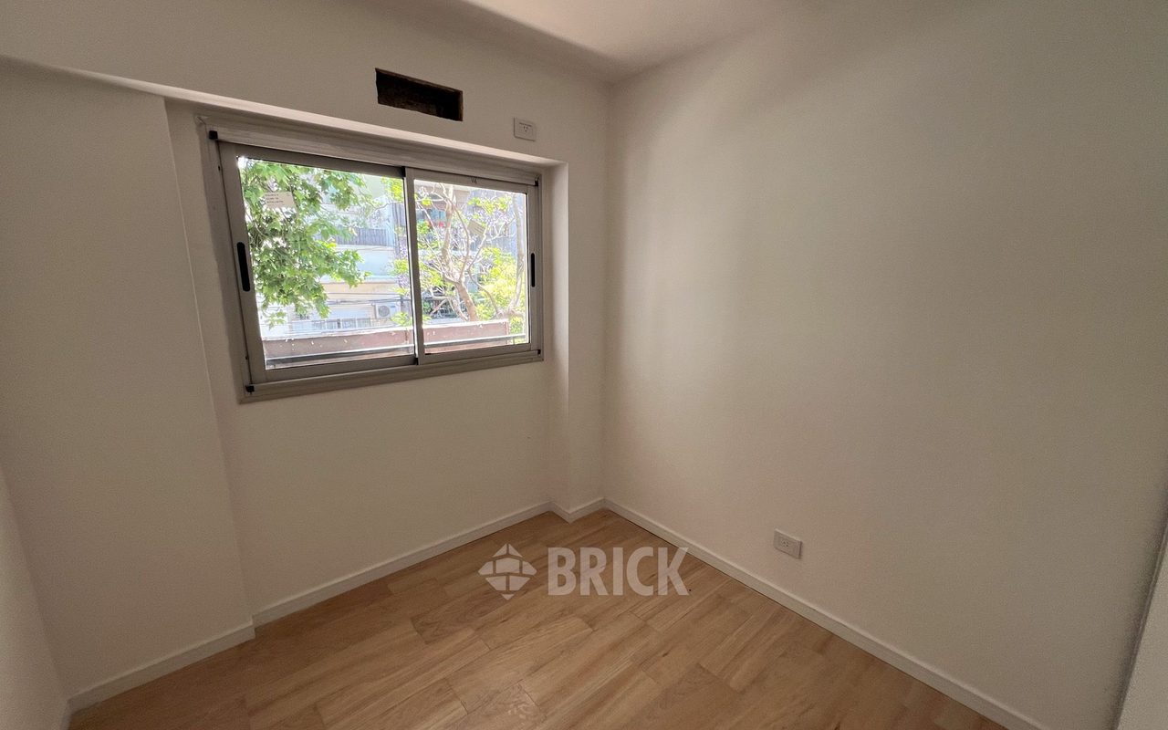 ALVAREZ, JULIAN al 700 Piso 2 9