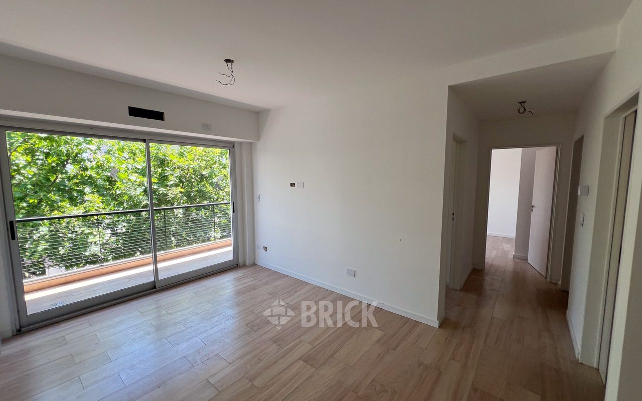 ALVAREZ, JULIAN al 700 Piso 6 4