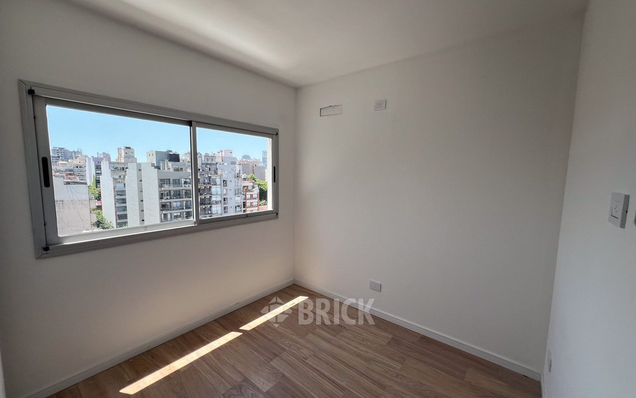 ALVAREZ, JULIAN al 700 Piso 9 13