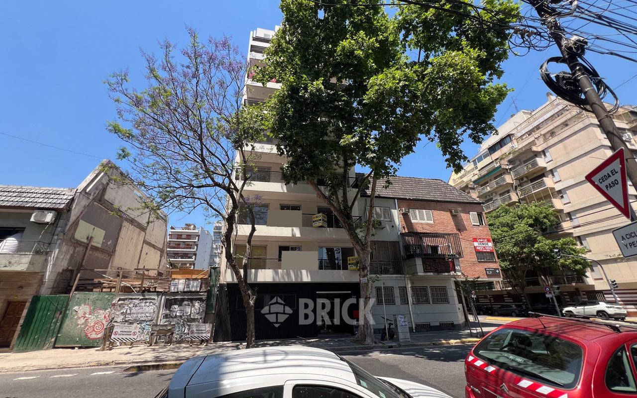 ALVAREZ, JULIAN al 700 Piso 9 26