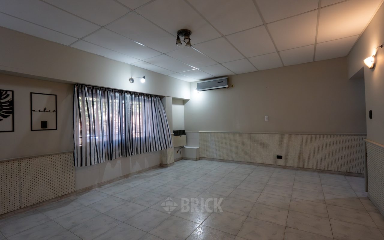 CUCHA CUCHA al 1700 Piso PB 1