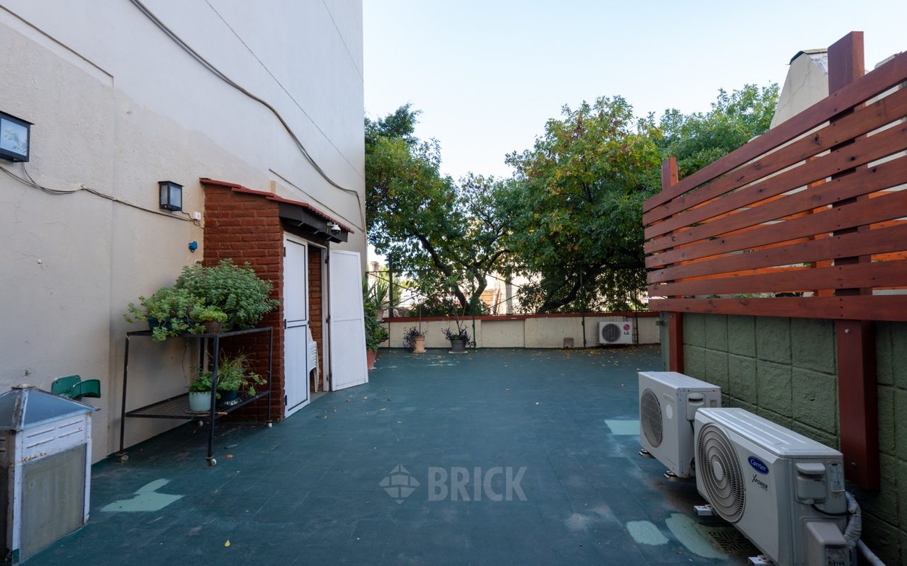 CUCHA CUCHA al 1700 Piso PB 22