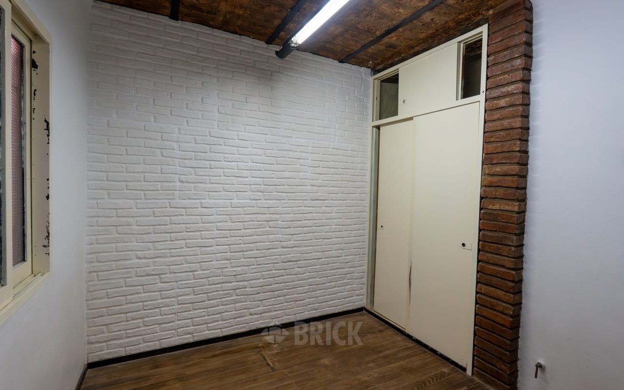 CUCHA CUCHA al 1700 Piso PB 27