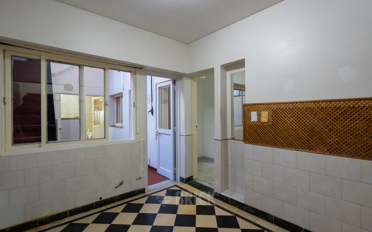 CUCHA CUCHA al 1700 Piso PB 6