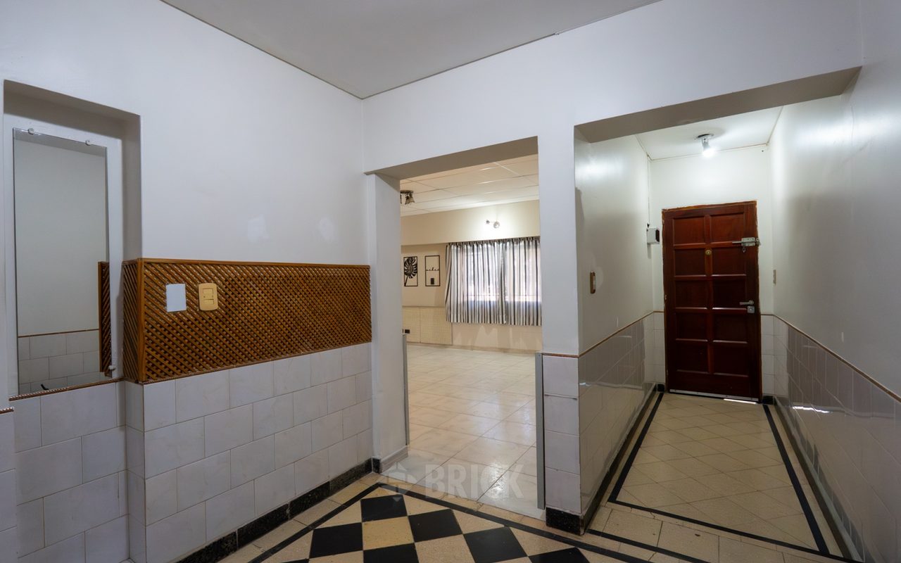 CUCHA CUCHA al 1700 Piso PB 7