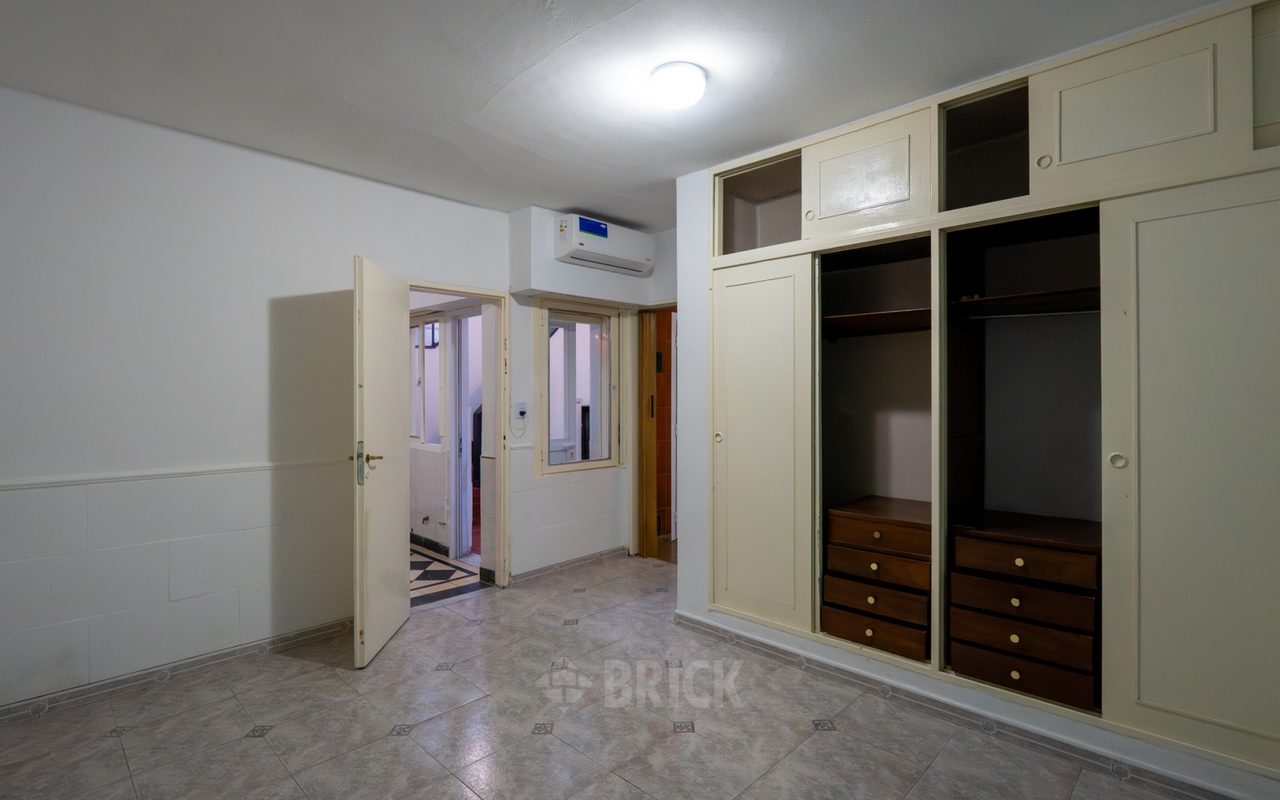 CUCHA CUCHA al 1700 Piso PB 8