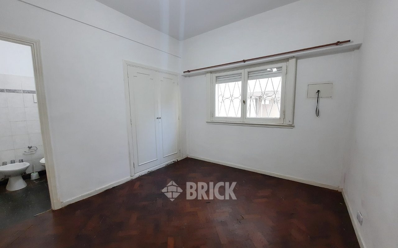 THAMES al 2300 Piso 3 11