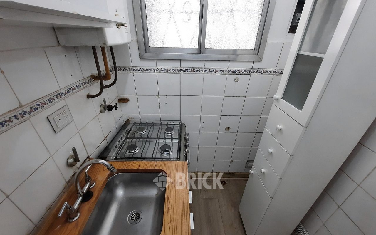 THAMES al 2300 Piso 3 16