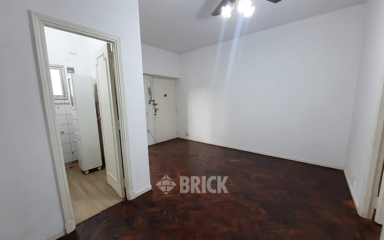 THAMES al 2300 Piso 3 4