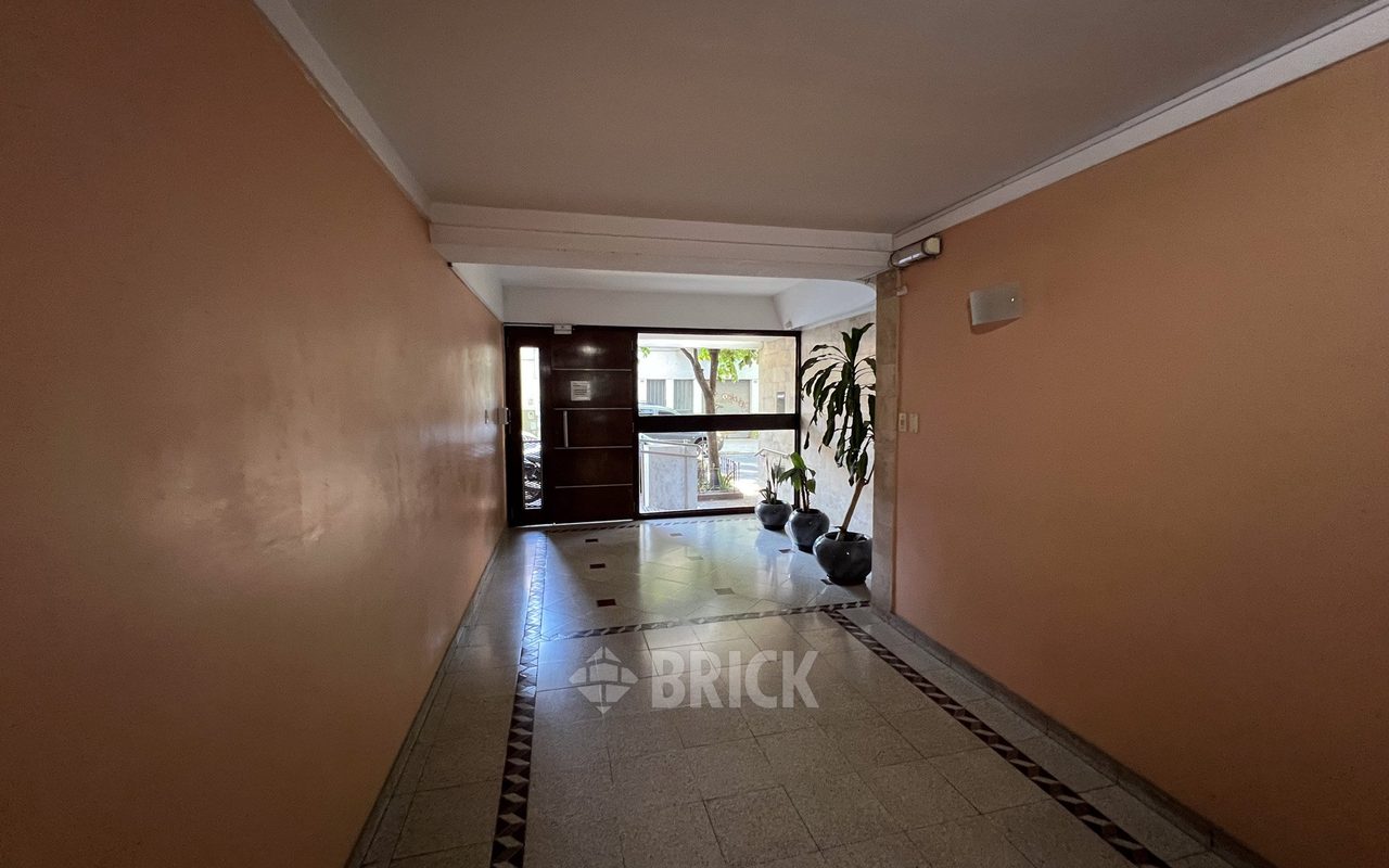 FRANKLIN al 2000 Piso 3 12