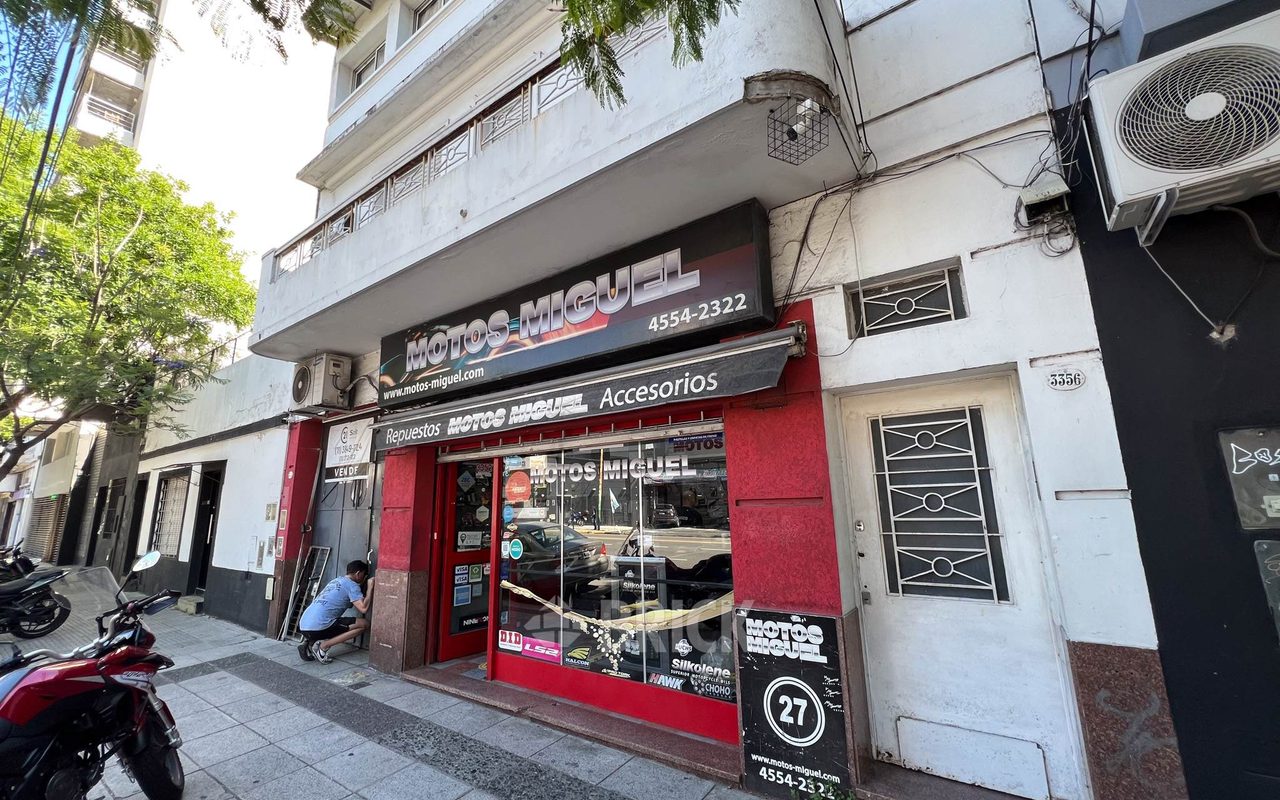 TRIUNVIRATO, AV. al 3300 Piso 1 23