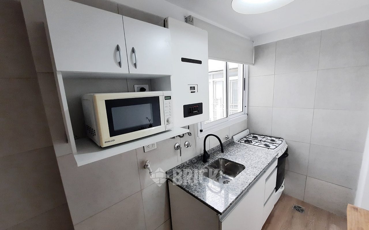 CASEROS, AV. al 3200 Piso 9 21