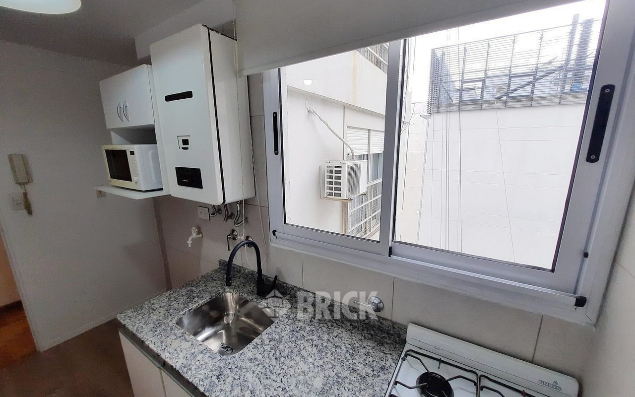 CASEROS, AV. al 3200 Piso 9 22