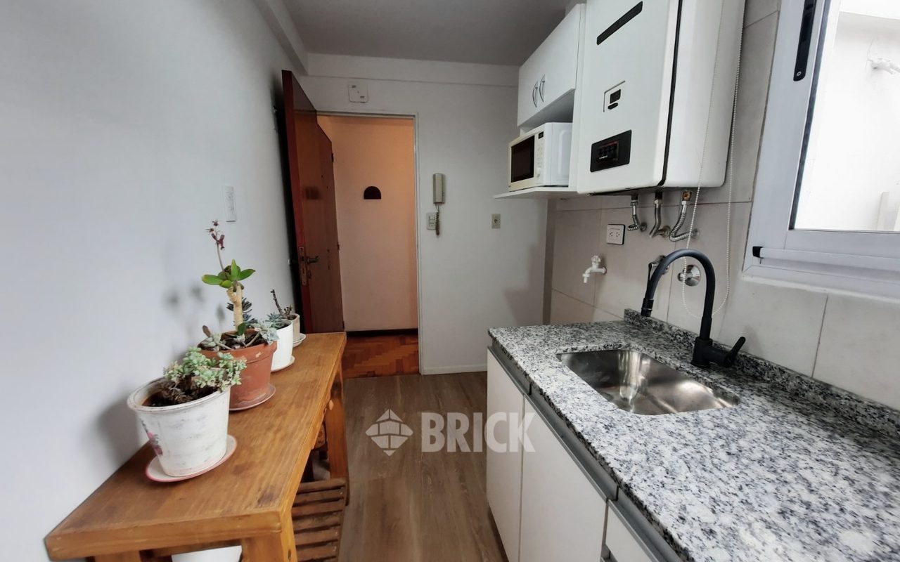 CASEROS, AV. al 3200 Piso 9 23