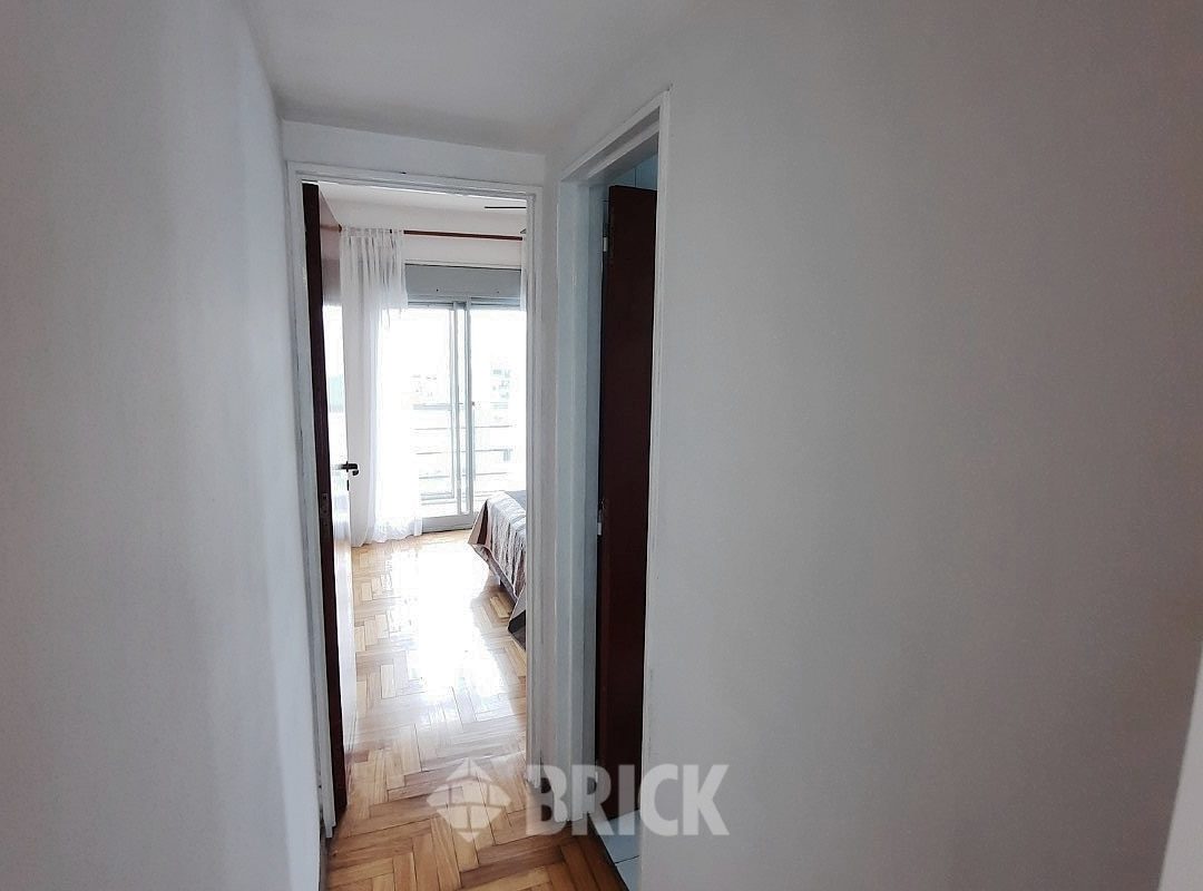 CASEROS, AV. al 3200 Piso 9 8