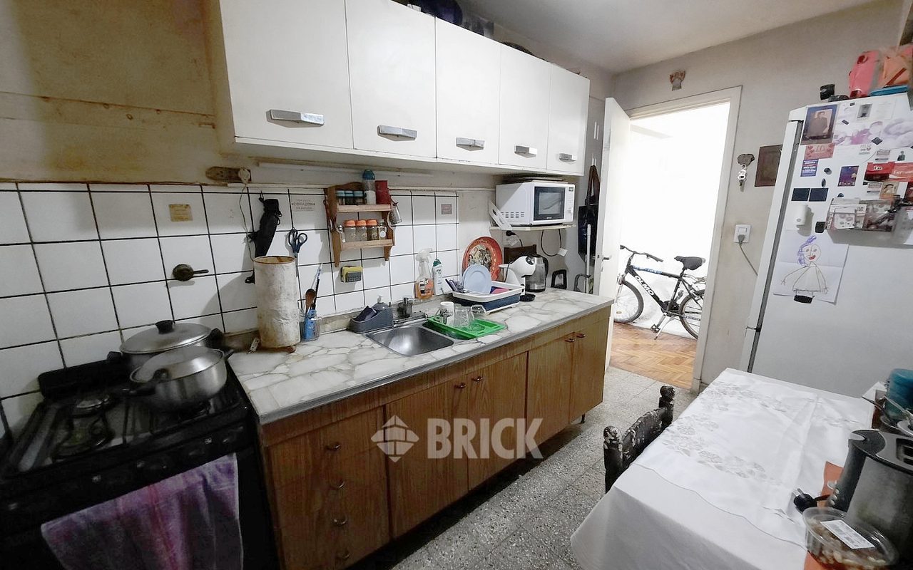 JUSTO, JUAN B., AV. al 2200 Piso 2 21