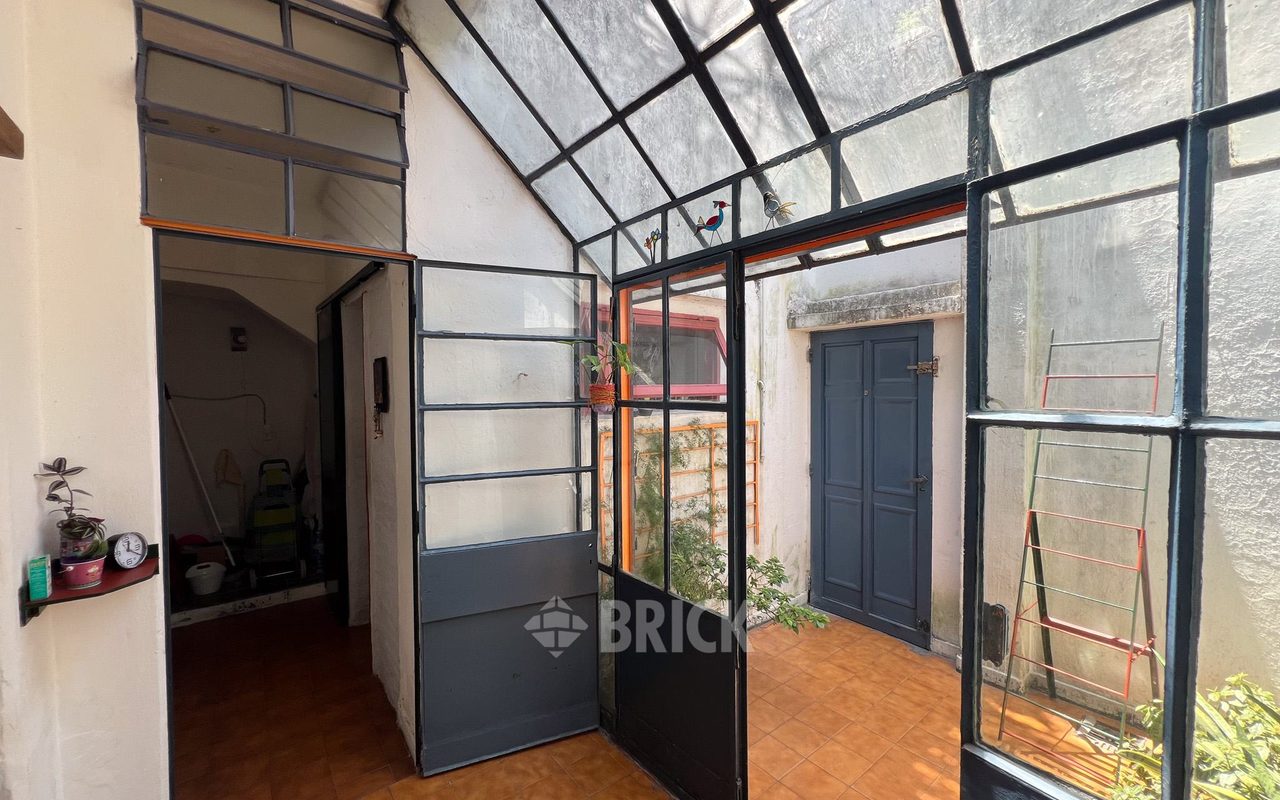 MARTINEZ, ENRIQUE al 700 Piso PB 12