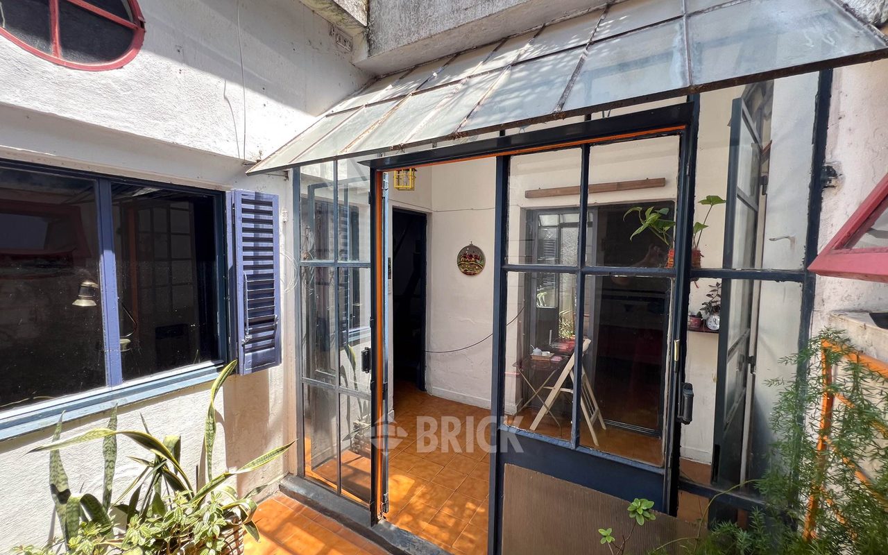 MARTINEZ, ENRIQUE al 700 Piso PB 13